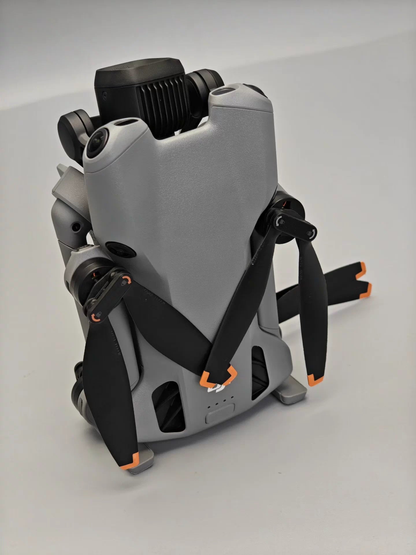 DJI Mini 5 Pro Drone Body, drone fuselage Only, NO battery| 1-Inch 50MP Camera, 225° Gimbal | Like-New, Account Unlinked, No 4G Module