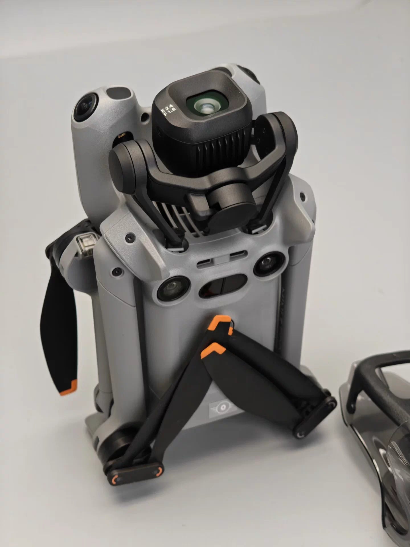 DJI Mini 5 Pro Drone Body, drone fuselage Only, NO battery| 1-Inch 50MP Camera, 225° Gimbal | Like-New, Account Unlinked, No 4G Module