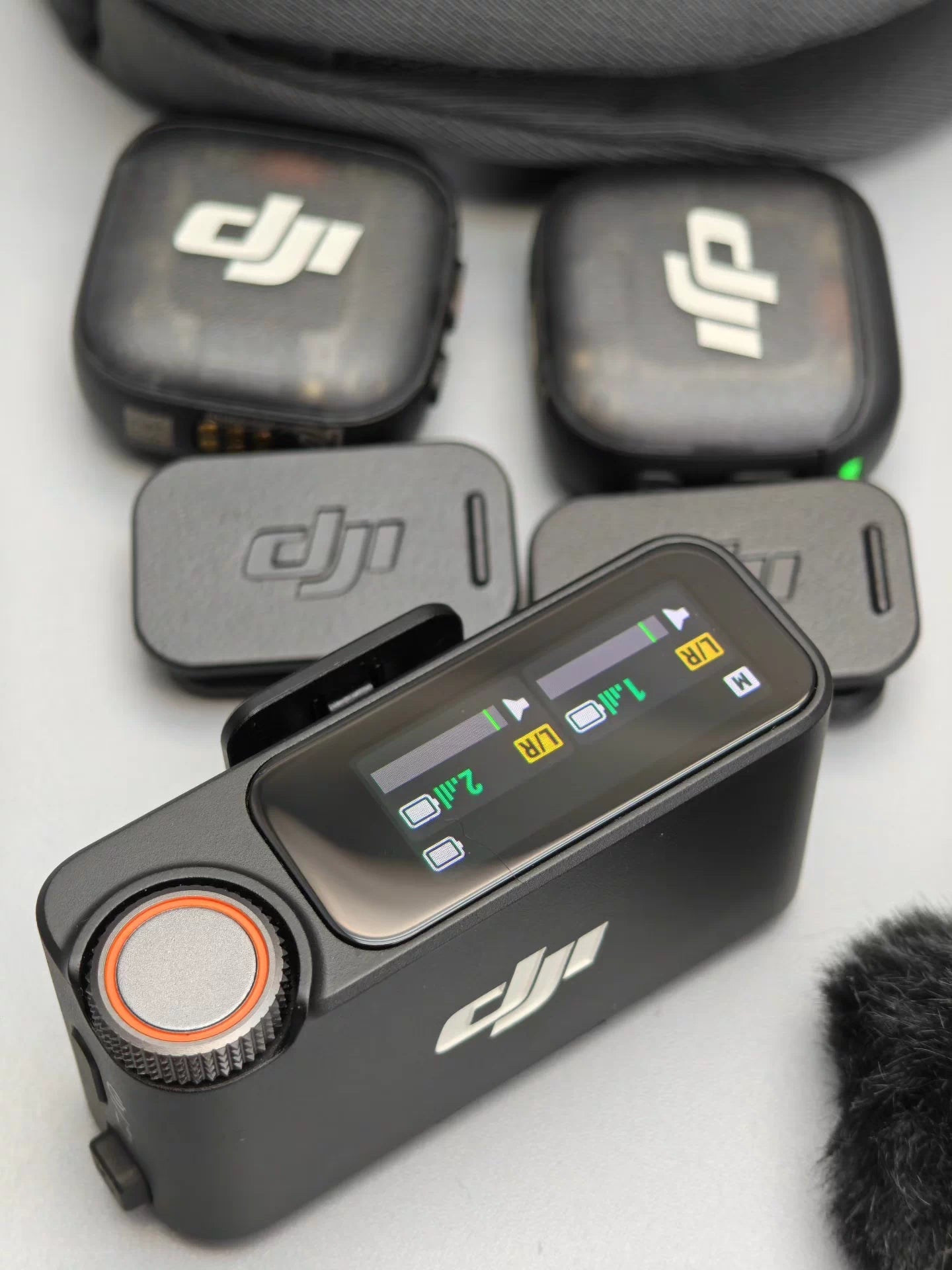 DJI Mic 3 (2 TX + 1 RX) wireless microphone, |  Like-New, No Charging Case, Fully Functional