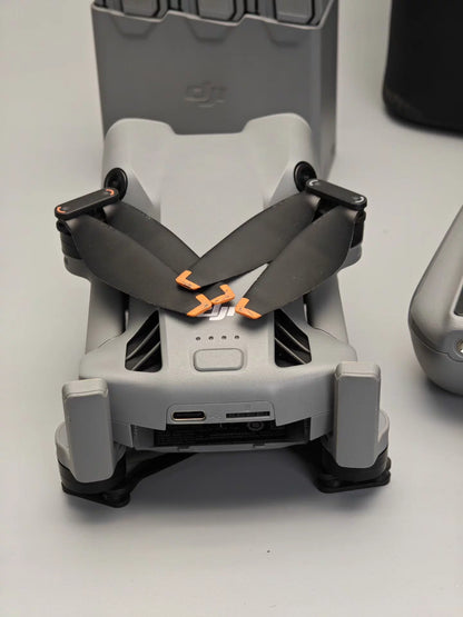 DJI Mini 5 Pro Standard Flight Battery Fly More Combo with RC2 Screen Remote | Excellent Condition, <20 Cycles