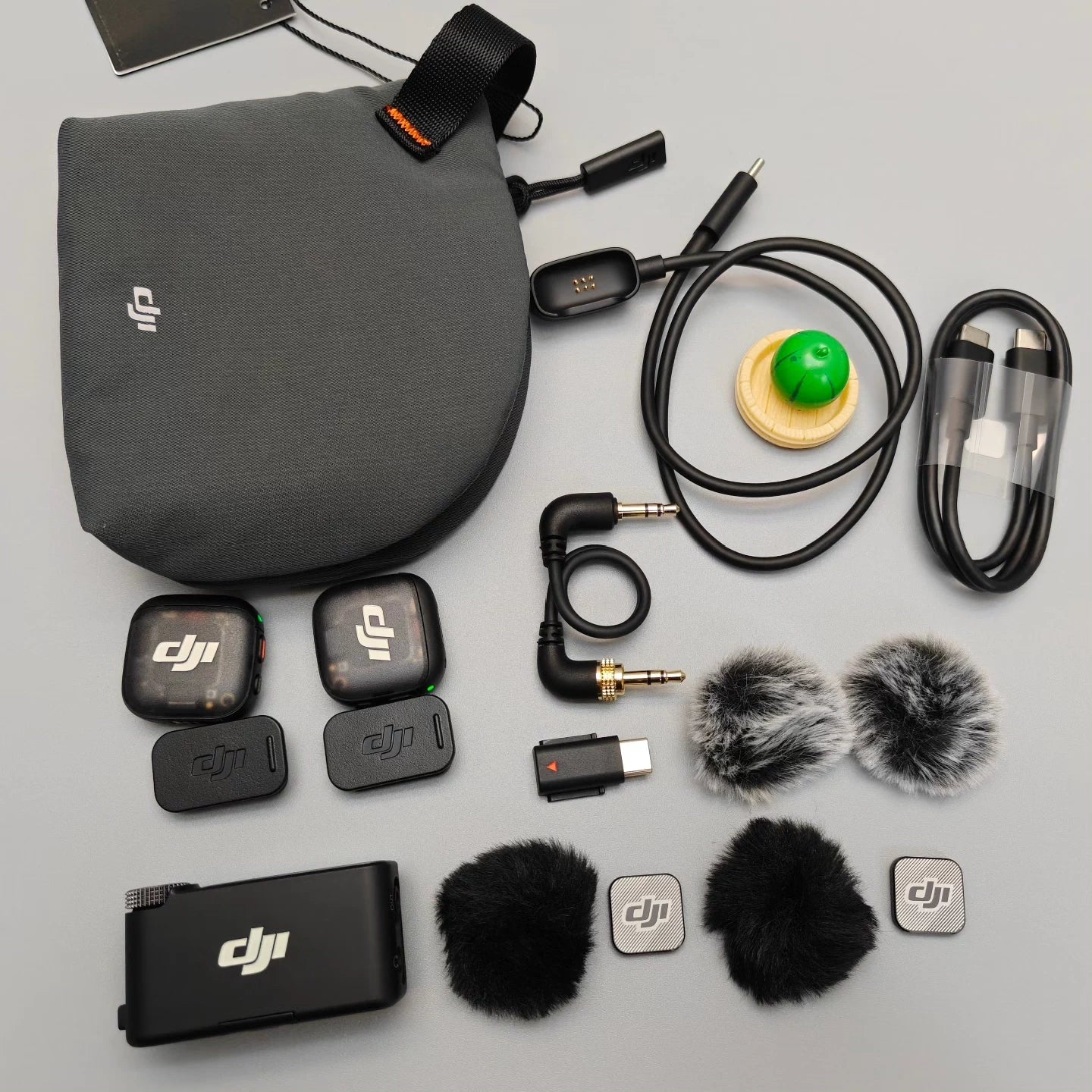 DJI Mic 3 (2 TX + 1 RX) wireless microphone, |  Like-New, No Charging Case, Fully Functional